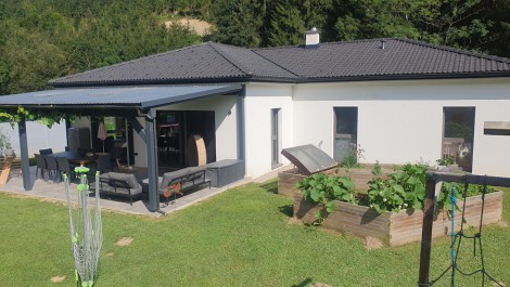 GRAZ NORD: Sonniger Bungalow mit Walmdach, exklusiver Ausstattung und idyllischer Lage in der Natur!